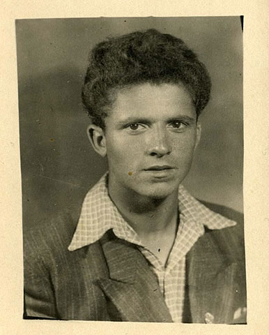 Din perioada liceului, 1954